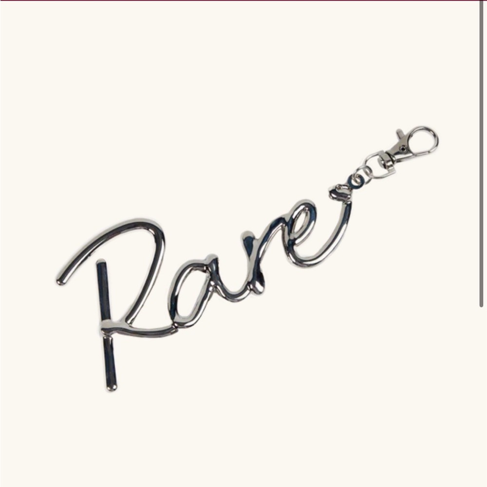 Selena Gomez "RARE" charm